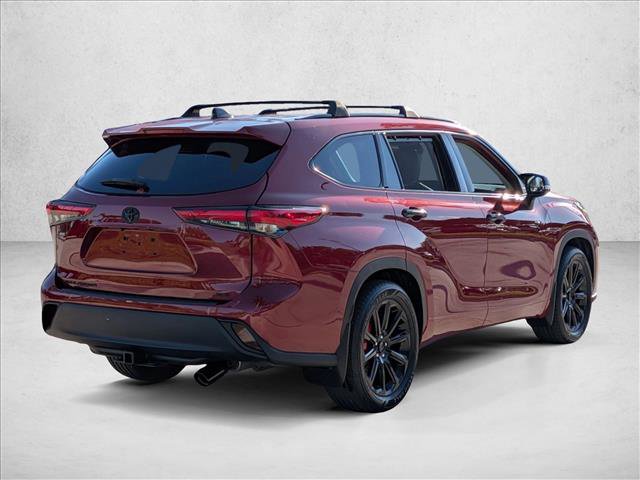 Used 2021 Toyota Highlander XLE FWD image 5