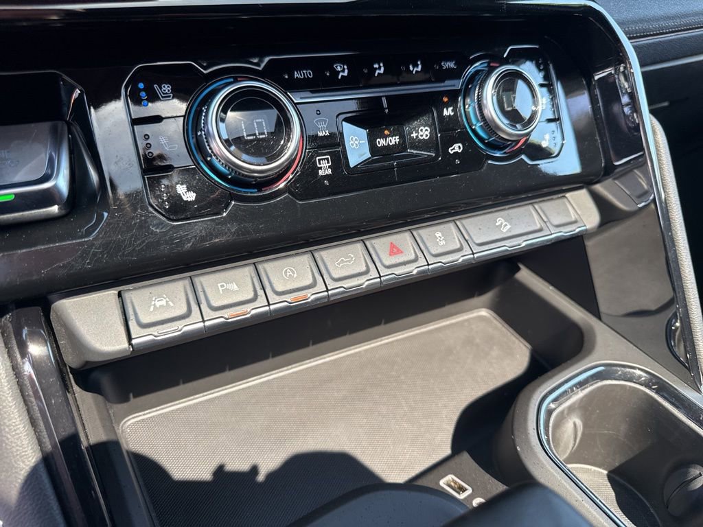 Used 2025 GMC Sierra 1500 AT4 w/ AT4 Premium Package image 29