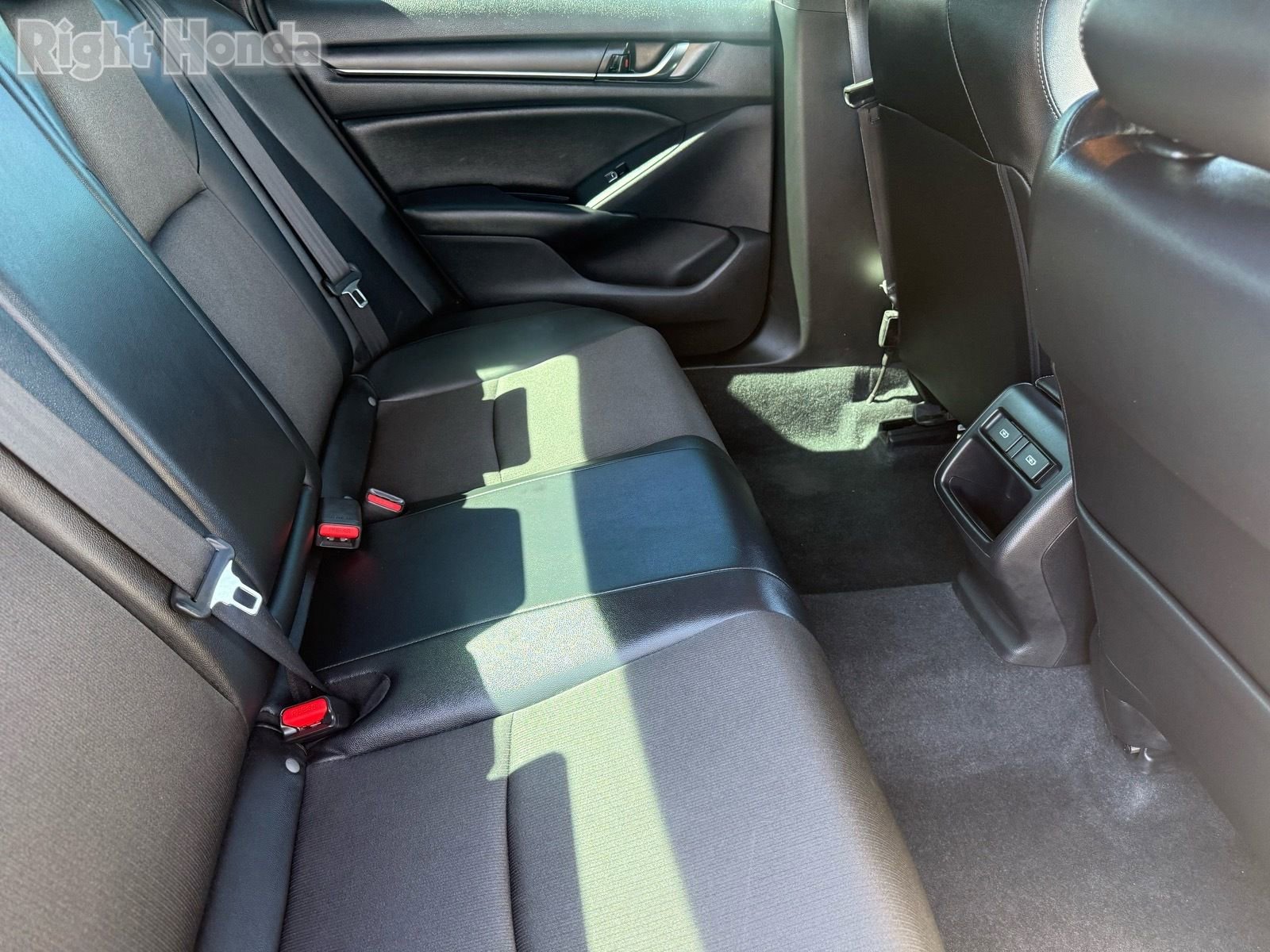 Used 2022 Honda Accord Sport image 29