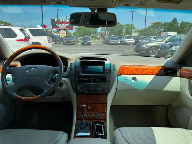 Used 2004 Lexus LS 430 RWD image 22