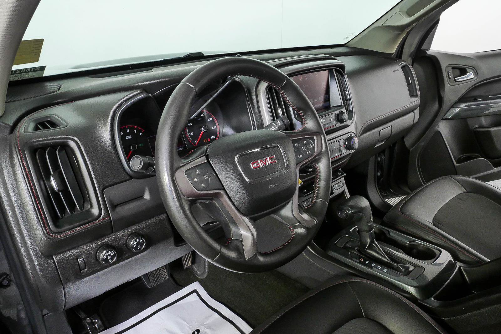 Used 2016 GMC Canyon SLE w/ All Terrain Package AWD/4WD image 4