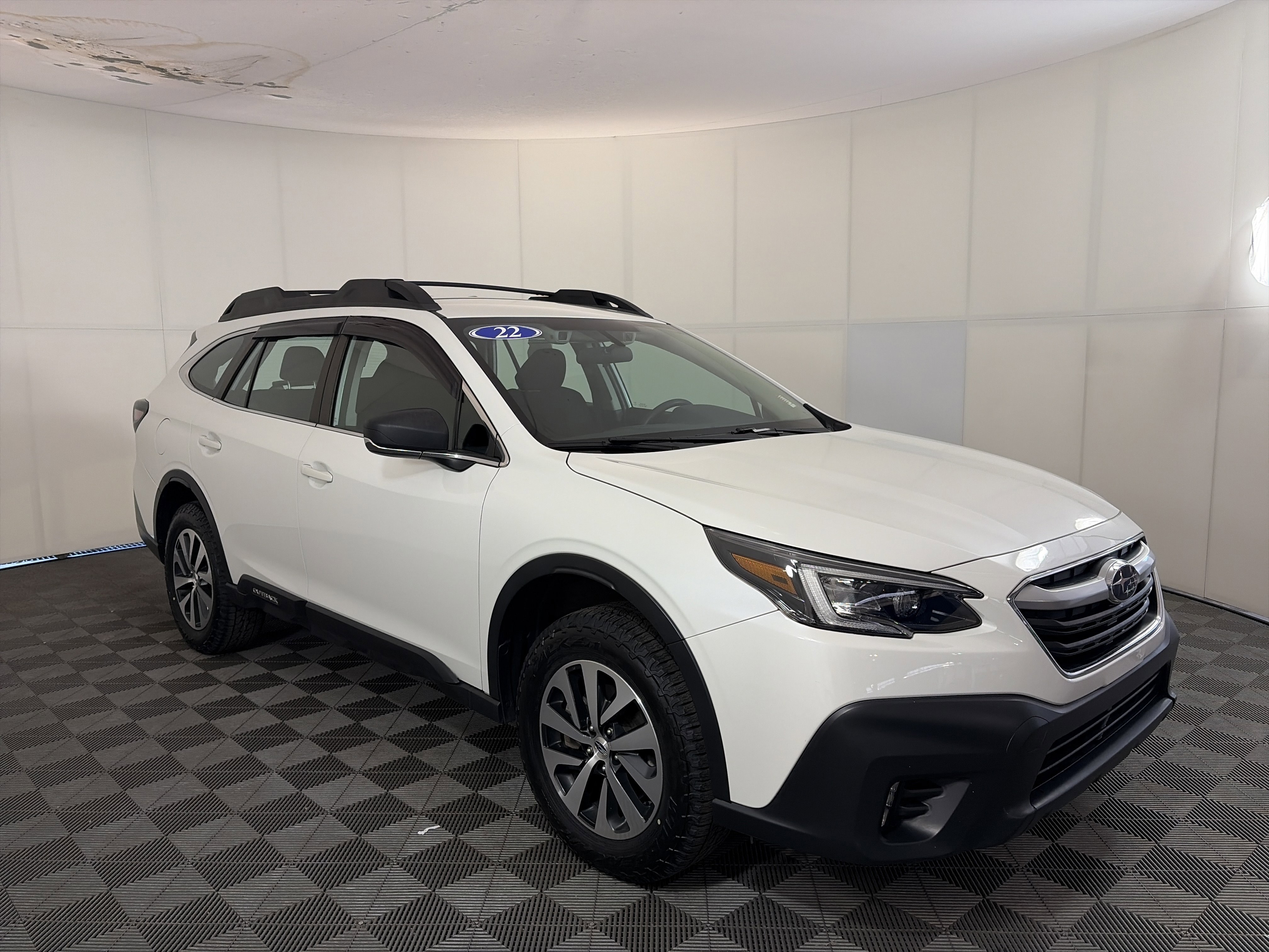 Used 2022 Subaru Outback 2.5i image 3
