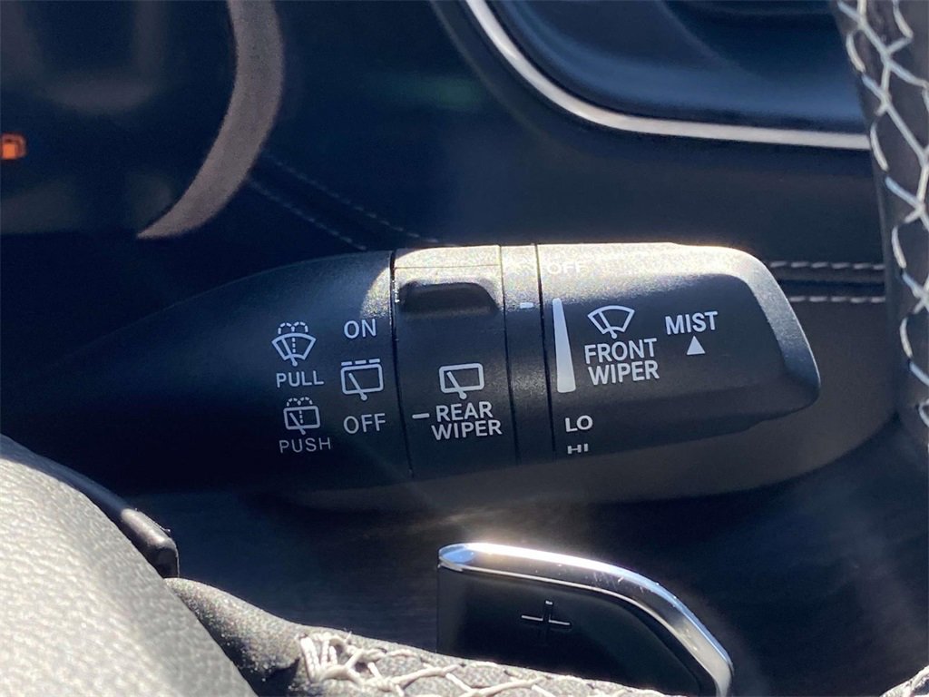 New 2025 Jeep Grand Cherokee L Limited w/ Luxury Tech Group II image 54