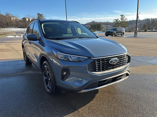 New 2026 Ford Escape Platinum w/ Class II Trailer Tow Package image 6