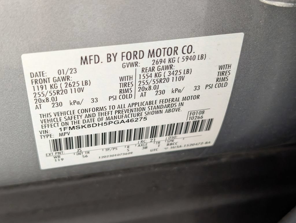 Used 2023 Ford Explorer XLT w/ Equipment Group 202A AWD/4WD image 41