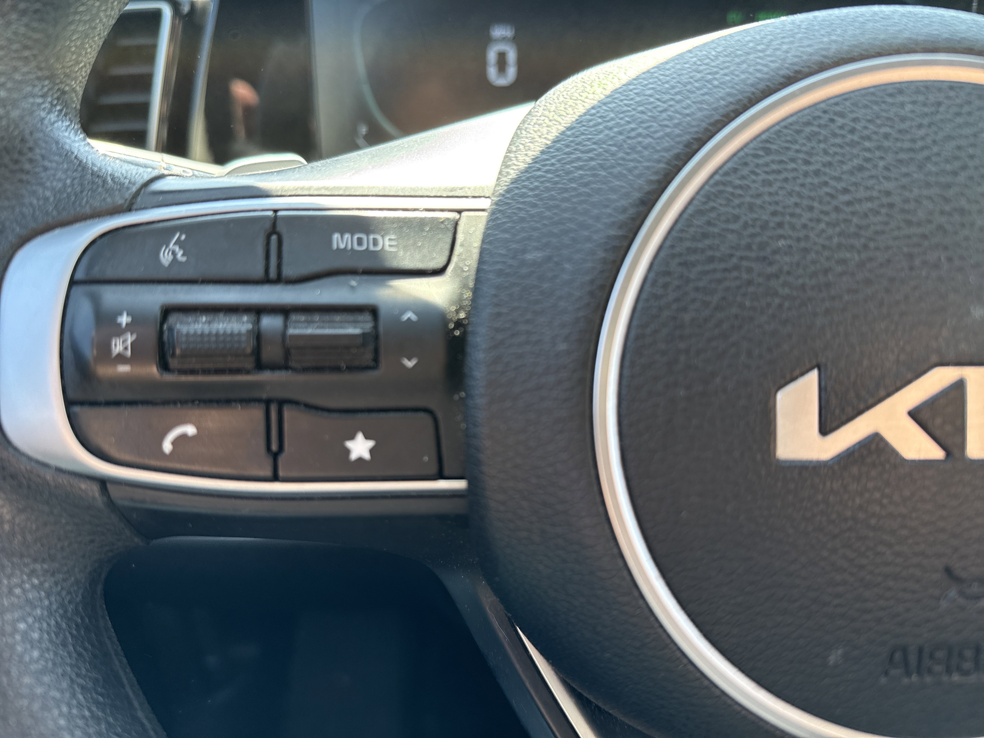 Used 2023 Kia Sportage LX image 18