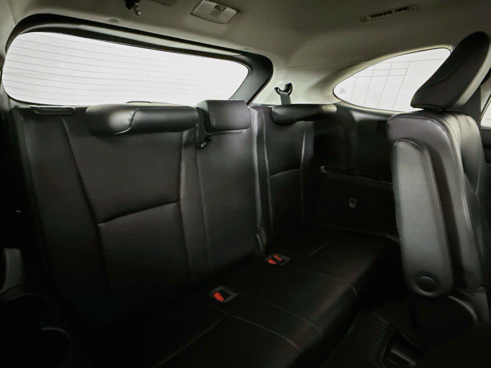 Used 2022 Toyota Highlander XLE FWD image 41
