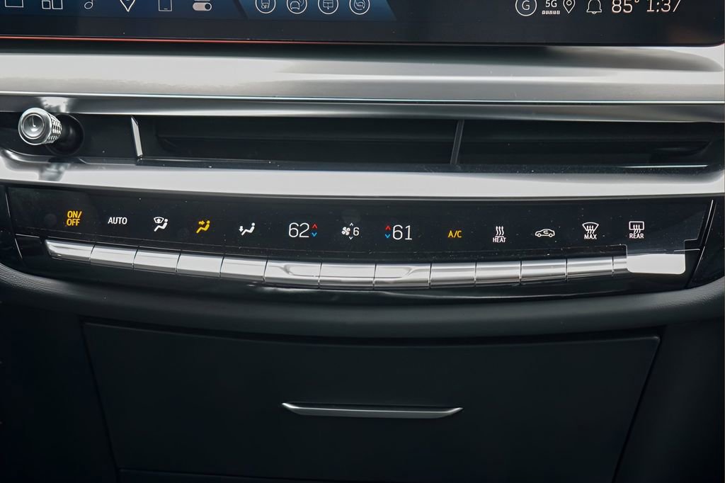 New 2026 Cadillac Lyriq Luxury w/ LPO, Floor Liner Package image 22