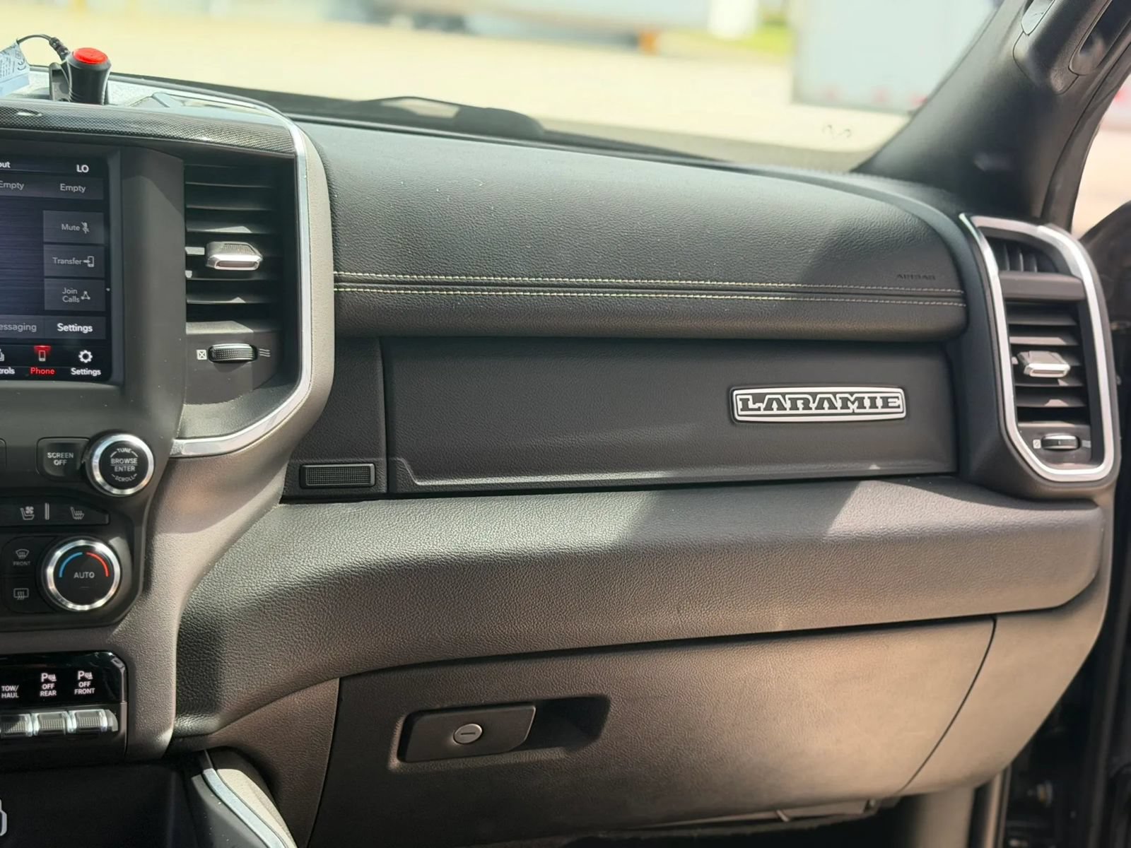 Used 2020 RAM 2500 Laramie w/ Night Edition AWD/4WD image 40