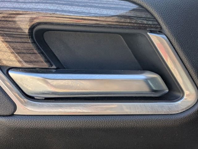 Used 2025 Chevrolet Silverado 1500 LT image 33