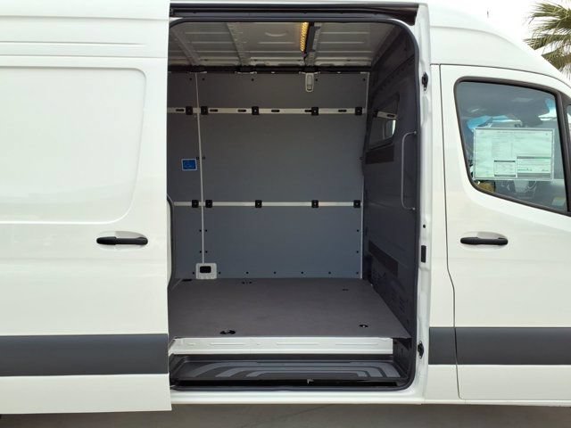 New 2026 Mercedes-Benz Sprinter 3500 image 23