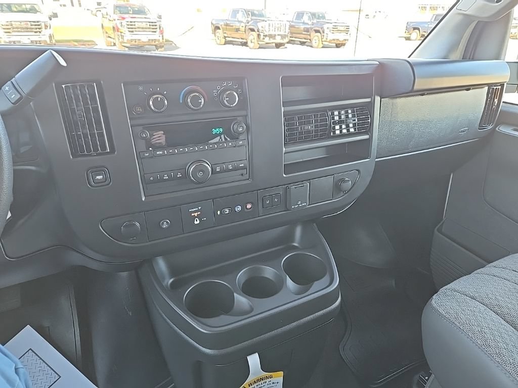 Used 2025 Chevrolet Express 3500 LT w/ LT Preferred Equipment Group RWD image 21