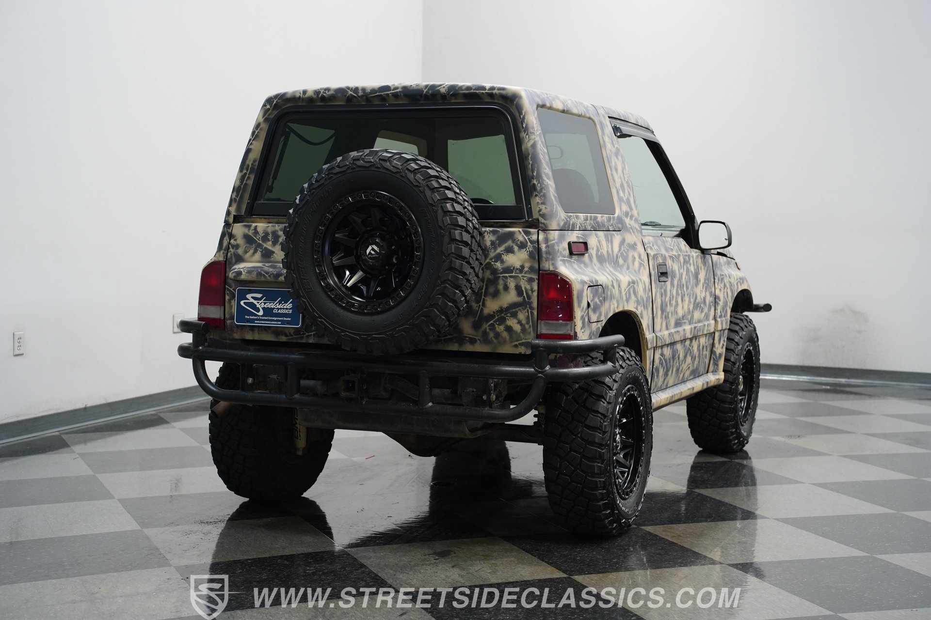 Used 1996 Geo Tracker 4WD 2-Door image 11