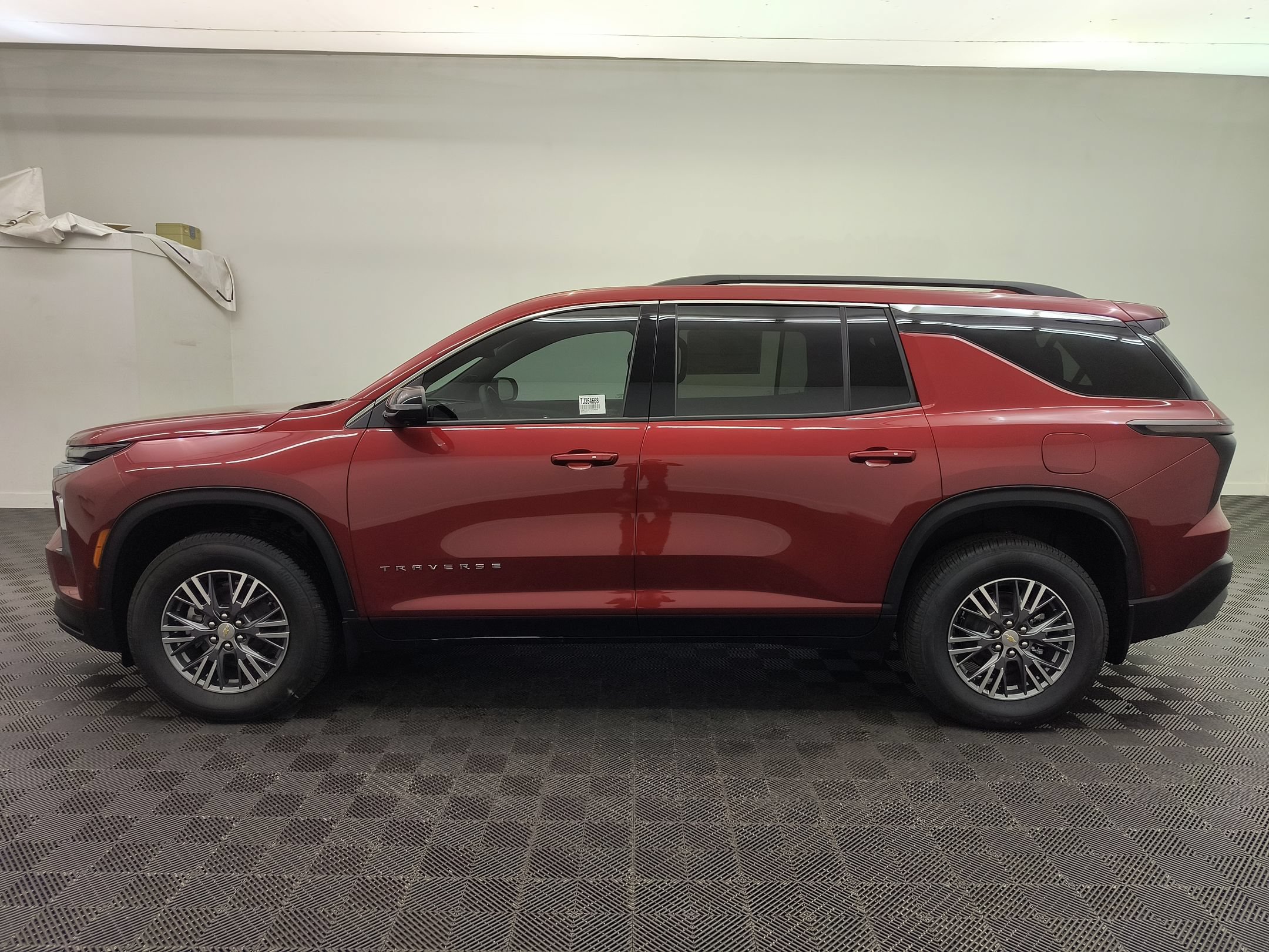 New 2026 Chevrolet Traverse LT w/ Enhanced Driving Package AWD/4WD image 2