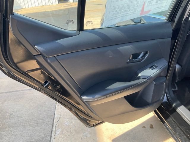 Used 2024 Nissan Sentra SV FWD image 22