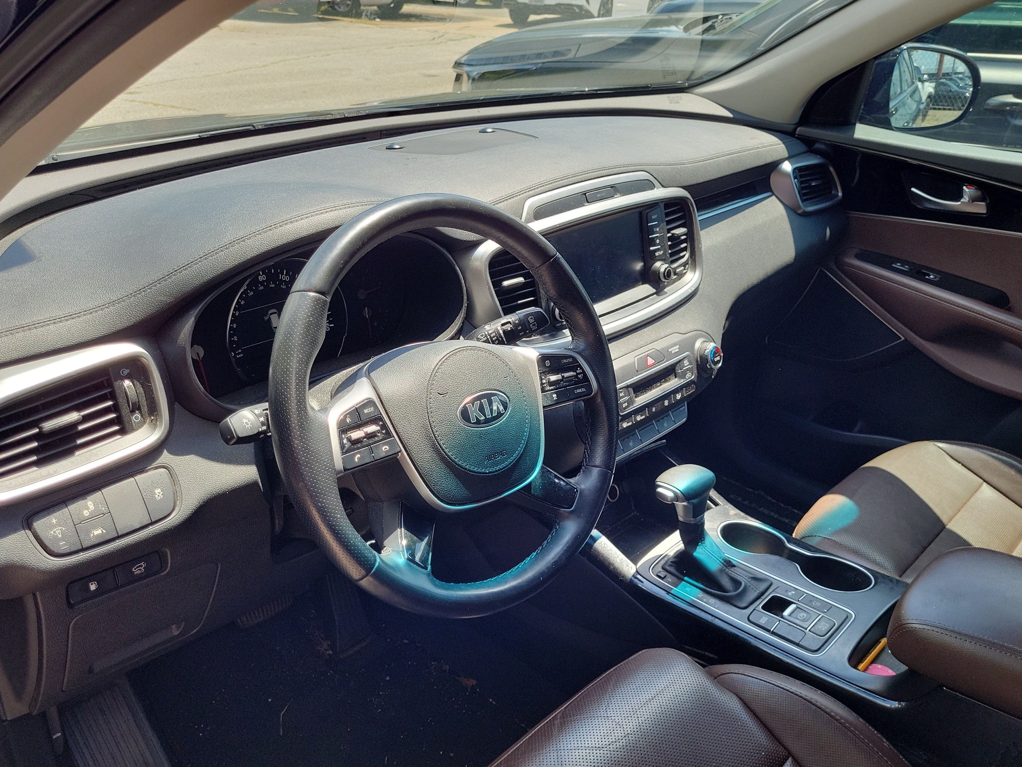 Used 2020 Kia Sorento SX FWD image 9