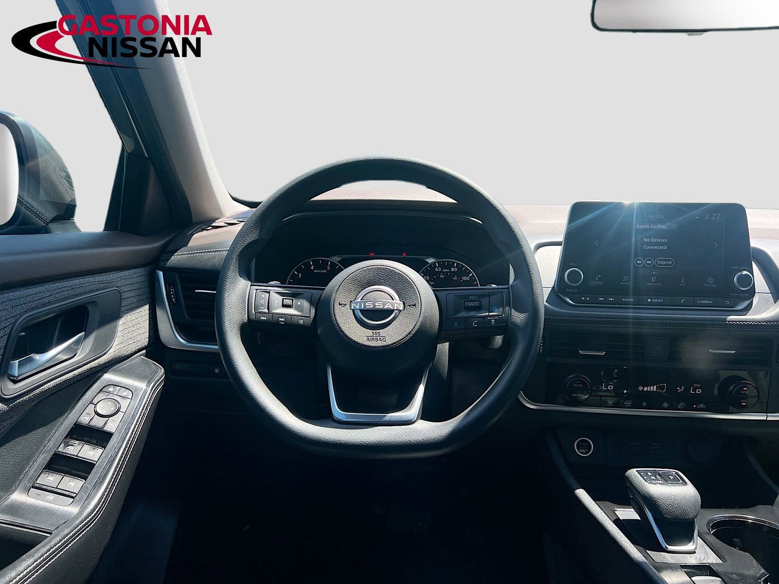 Used 2023 Nissan Rogue SV AWD/4WD image 29