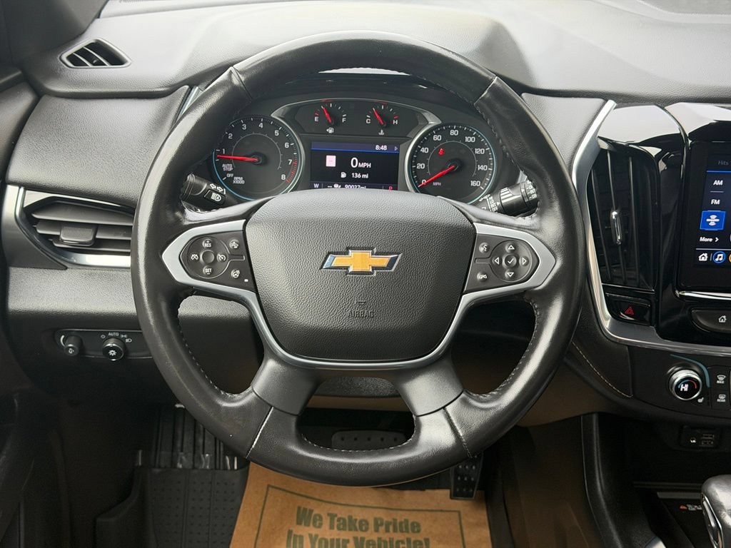 Used 2022 Chevrolet Traverse LT w/ LT Premium Package AWD/4WD image 16