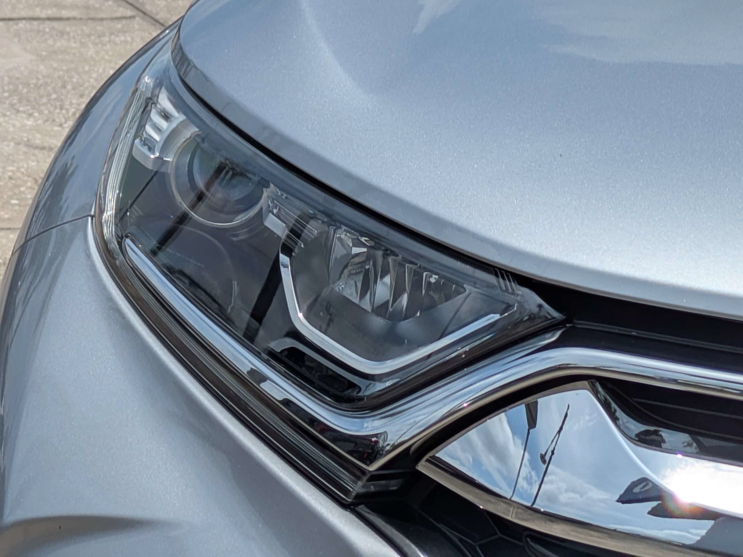 Used 2018 Honda CR-V EX image 10