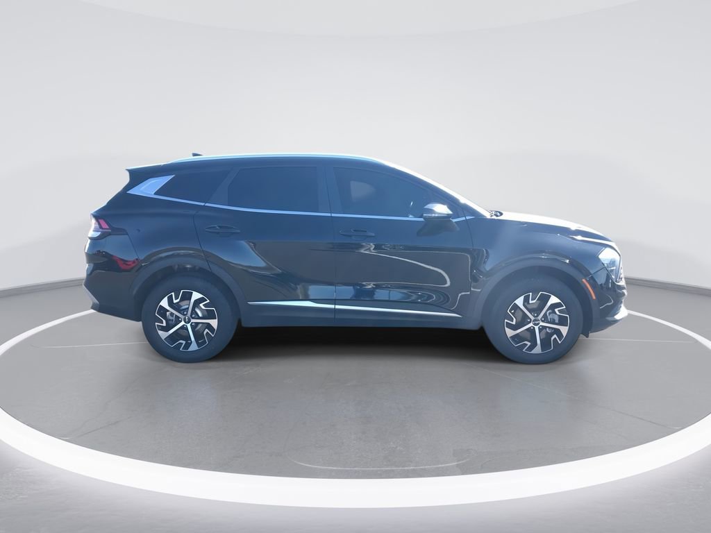 Used 2023 Kia Sportage EX image 9