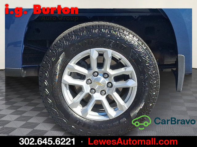 Used 2024 Chevrolet Silverado 1500 LT AWD/4WD image 7