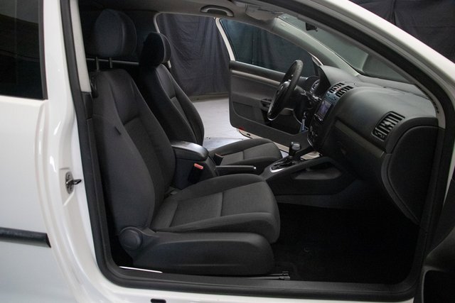 Used 2008 Volkswagen Rabbit S image 15