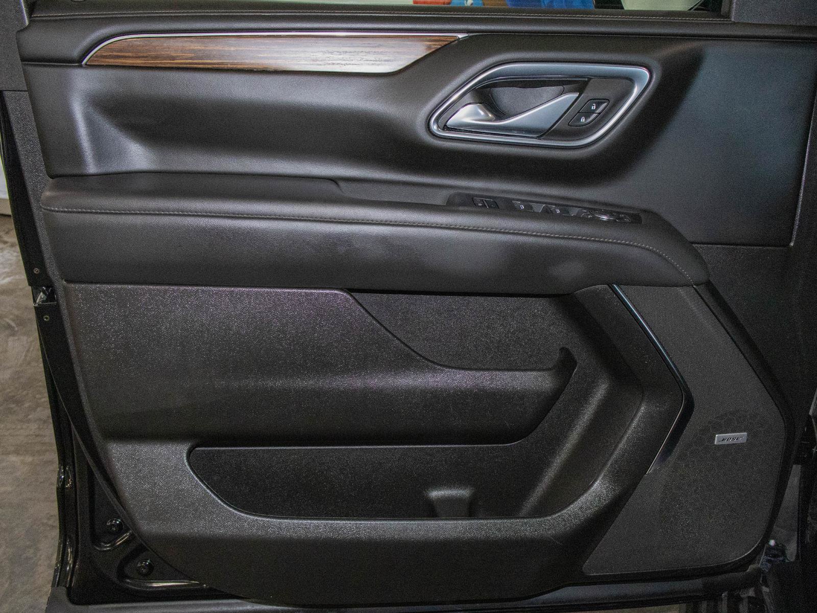 Used 2023 Chevrolet Tahoe High Country AWD/4WD image 10