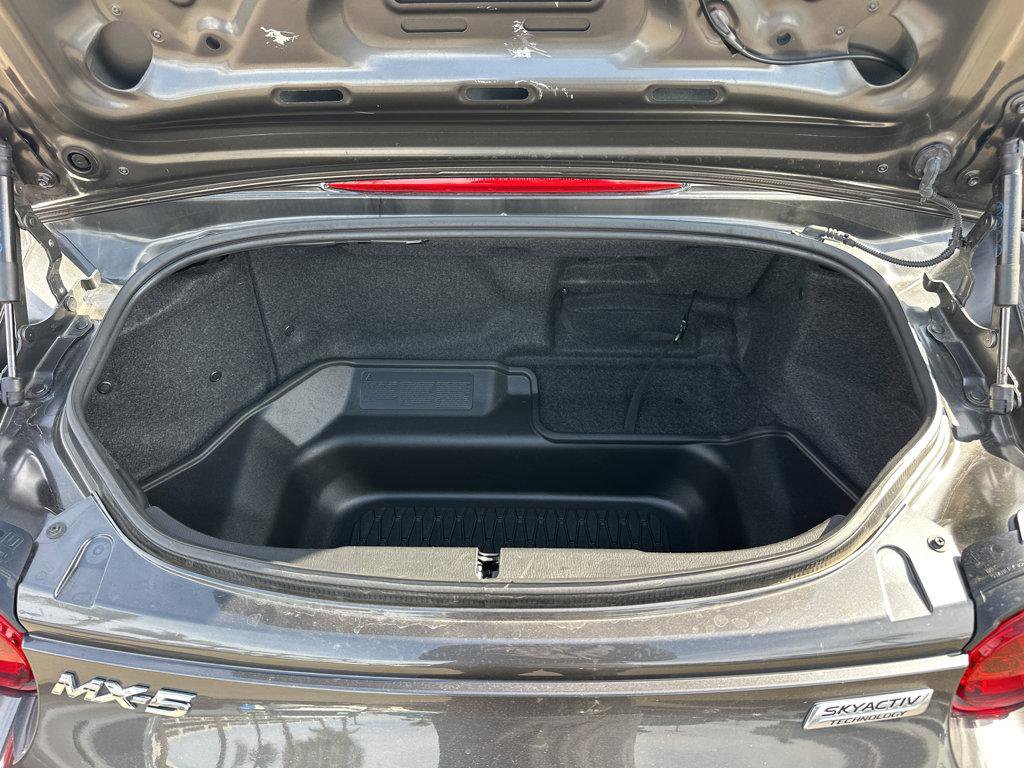 Used 2018 MAZDA MX-5 Miata Grand Touring image 34