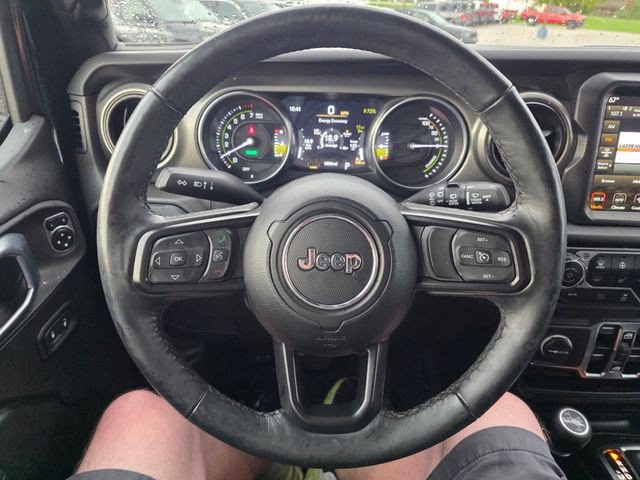 Used 2023 Jeep Wrangler Unlimited w/ Sun & Screen Package AWD/4WD image 28