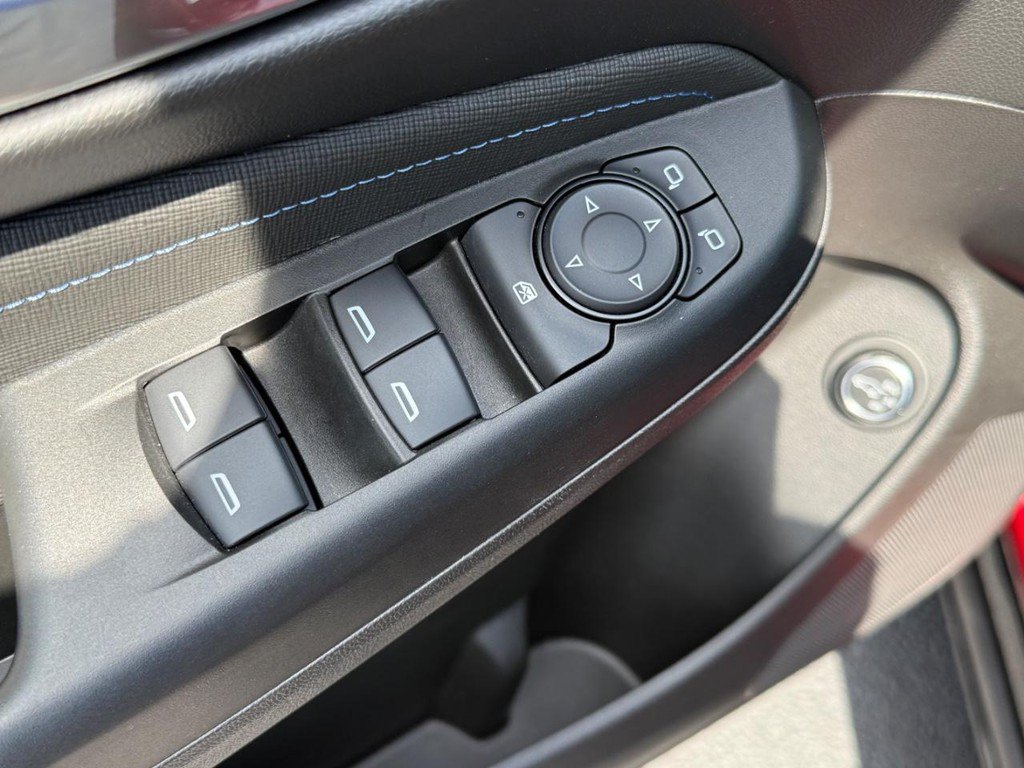 Used 2025 Buick Envista Sport Touring w/ Convenience I Package FWD image 15