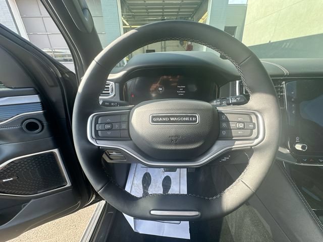 Used 2026 Jeep Grand Wagoneer Limited AWD/4WD image 16