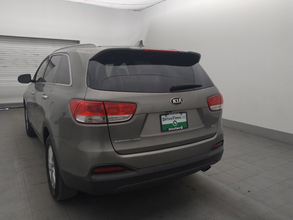 Used 2018 Kia Sorento FWD image 5