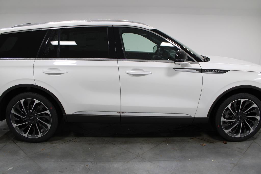 New 2026 Lincoln Aviator Reserve image 10