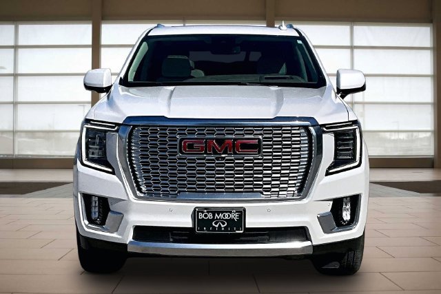 Used 2023 GMC Yukon Denali w/ LPO, Floor Liner Package AWD/4WD image 3
