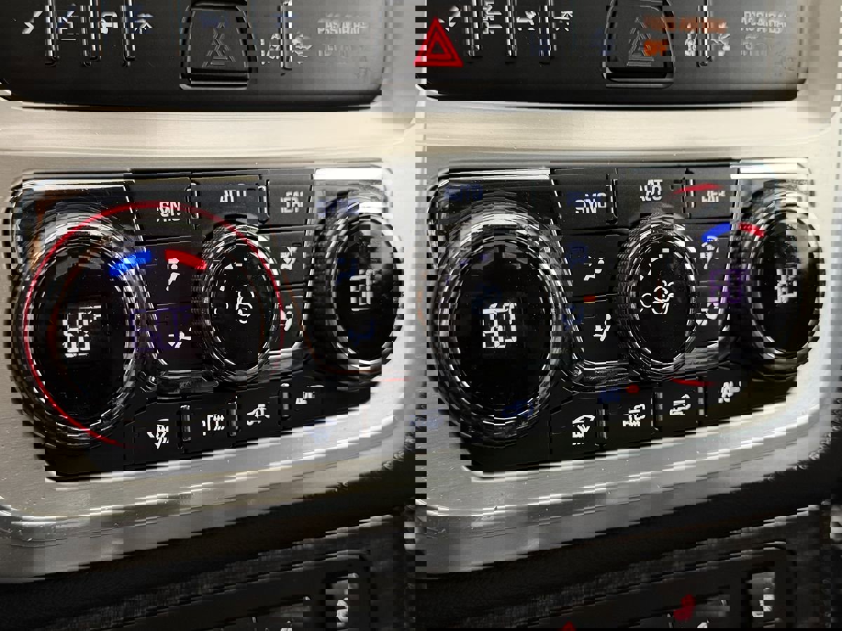 Used 2017 GMC Acadia Limited SLT image 27