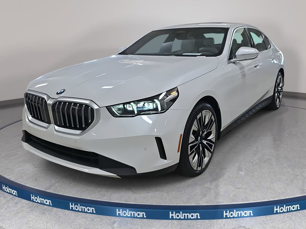 Used 2026 BMW 530i w/ Premium Package image 1