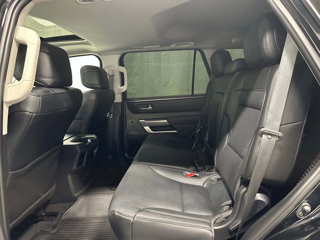 Used 2024 Toyota Sequoia SR5 w/ SR5 Premium Package AWD/4WD image 45