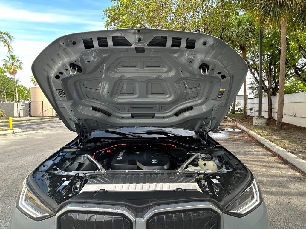 Used 2025 BMW X3 xDrive30i AWD/4WD image 31
