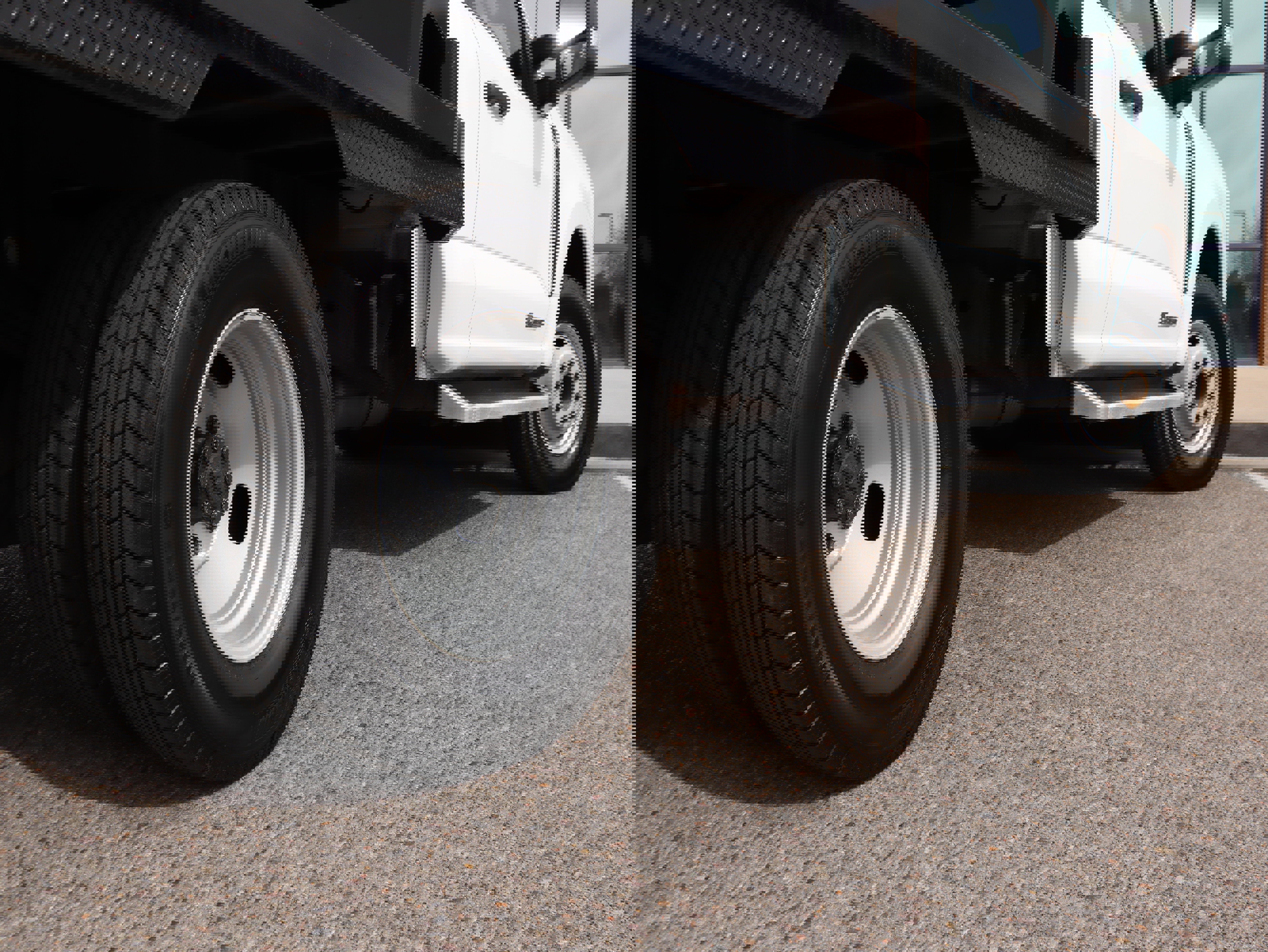 Used 2025 Ford F350 XL image 11