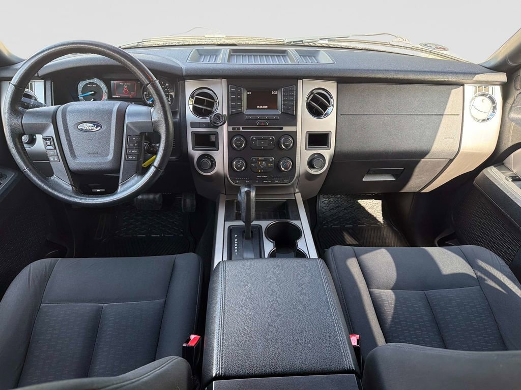 Used 2017 Ford Expedition XLT AWD/4WD image 16