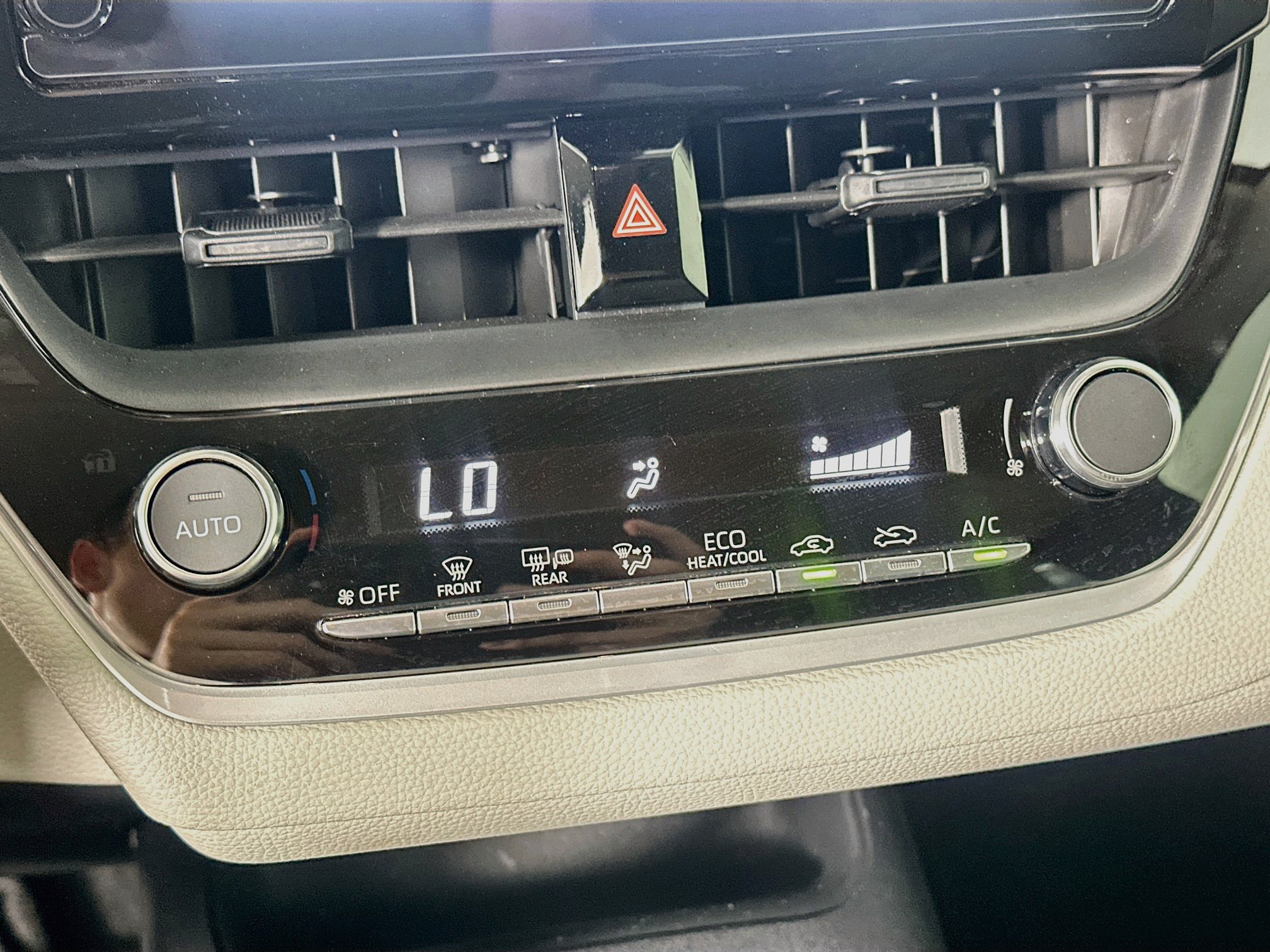 Used 2026 Toyota Corolla LE FWD image 24