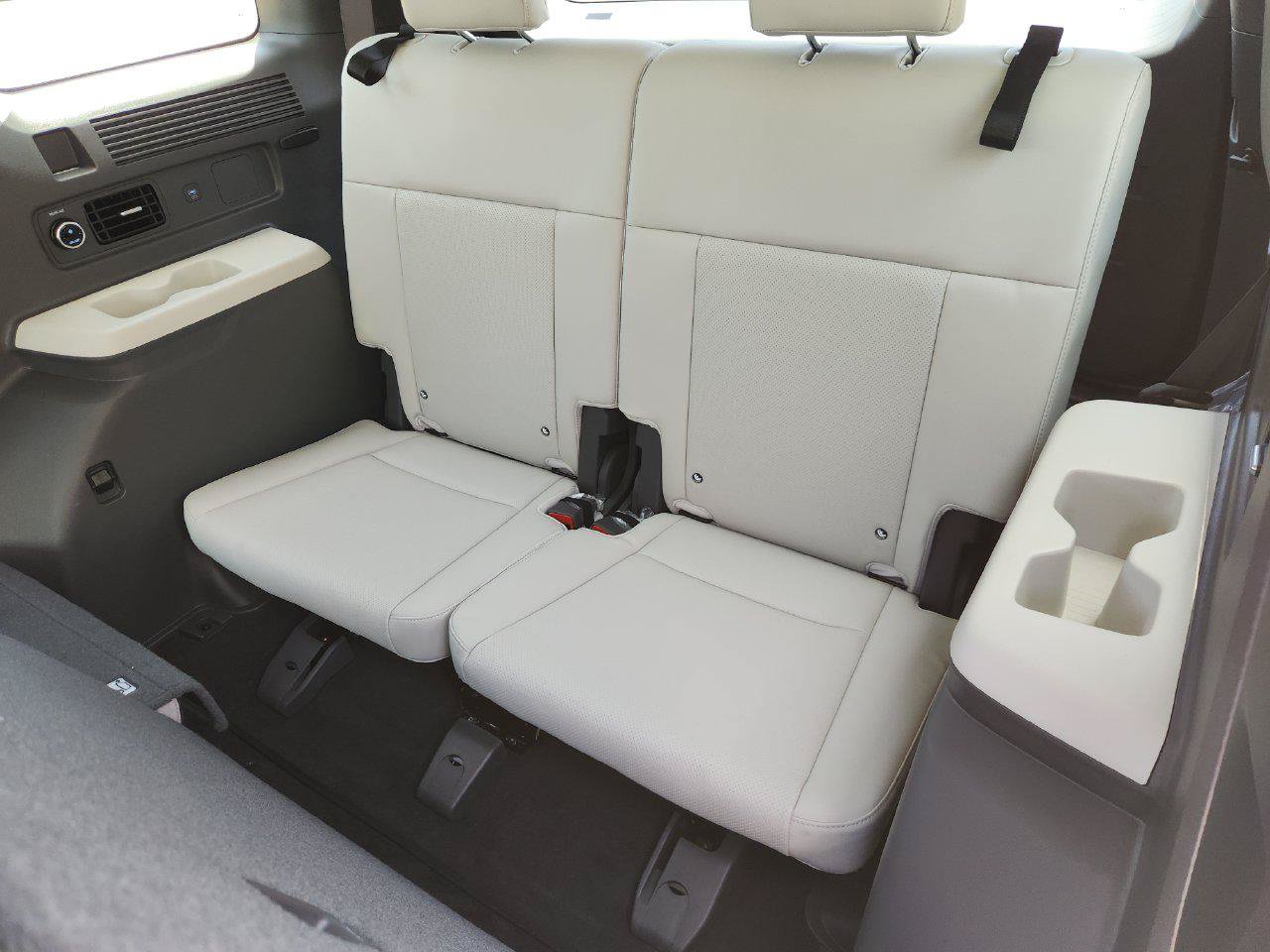 New 2026 Hyundai Santa Fe SEL FWD image 28