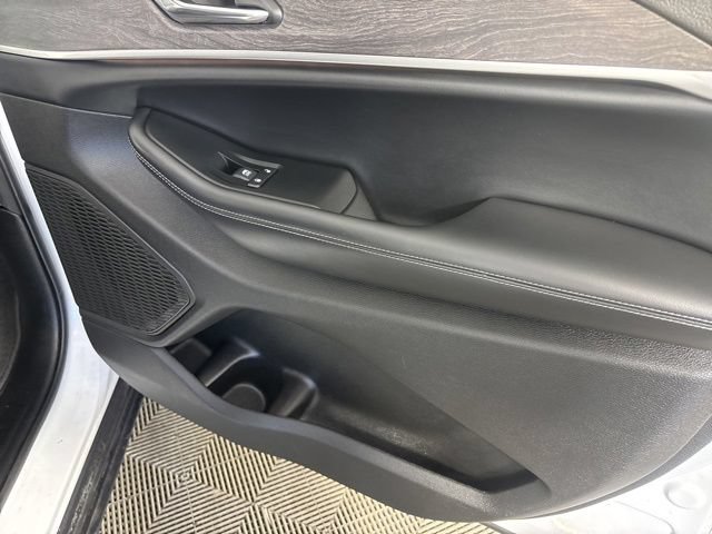 Used 2025 Jeep Grand Cherokee L Limited w/ Black Appearance Package AWD/4WD image 29