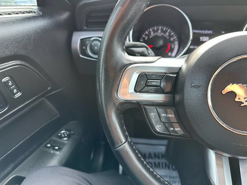Used 2016 Ford Mustang GT RWD image 13