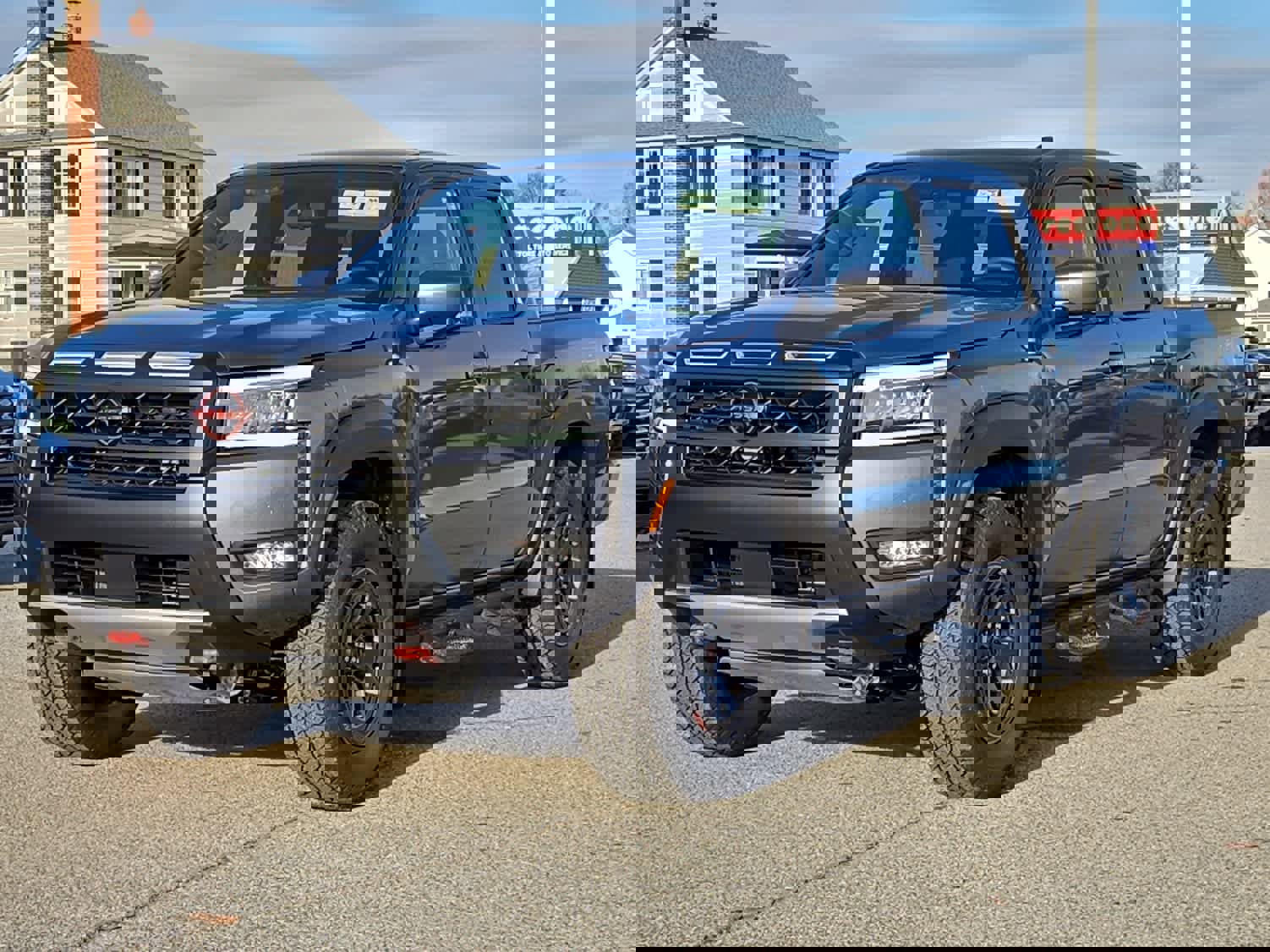 New 2026 Nissan Frontier PRO-4X w/ Pro-4x Convenience Package image 1