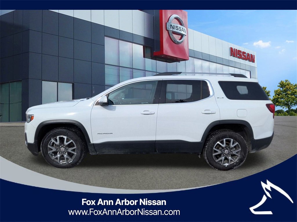 Used 2020 GMC Acadia SLE w/ Driver Convenience Package image 2