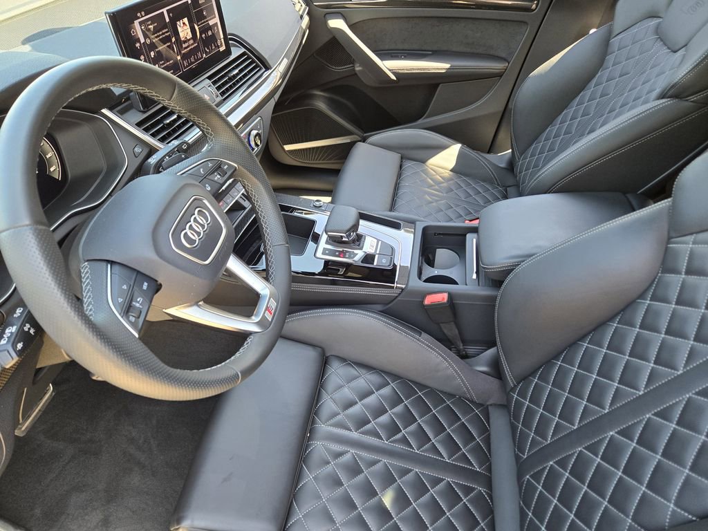 Certified 2024 Audi SQ5 Prestige image 16
