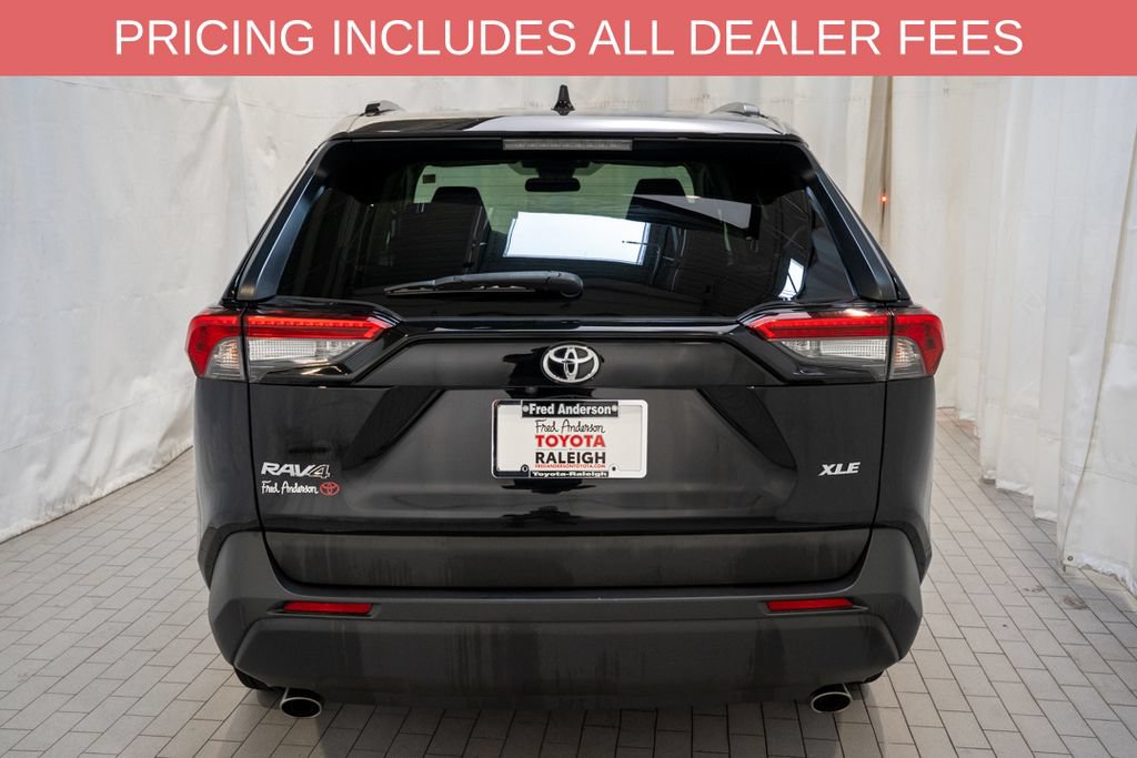 Used 2024 Toyota RAV4 XLE FWD image 4