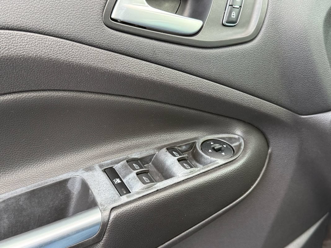 Used 2016 Ford Escape SE AWD/4WD image 13