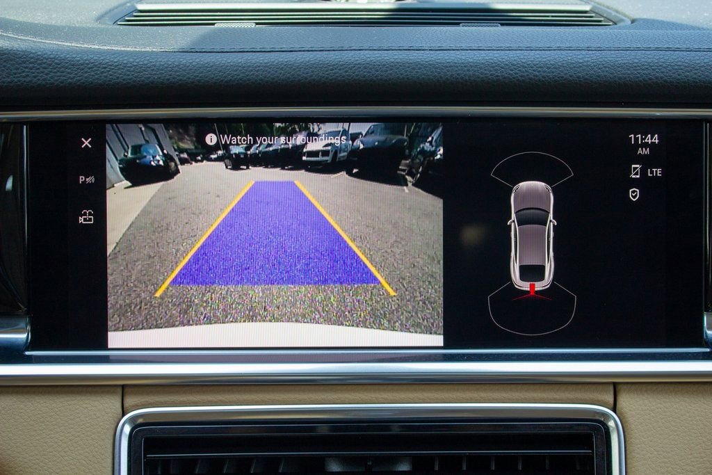 Used 2022 Porsche Panamera 4 w/ Premium Package image 18